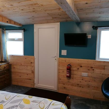 Pensalda Guest House Ньюки Экстерьер фото